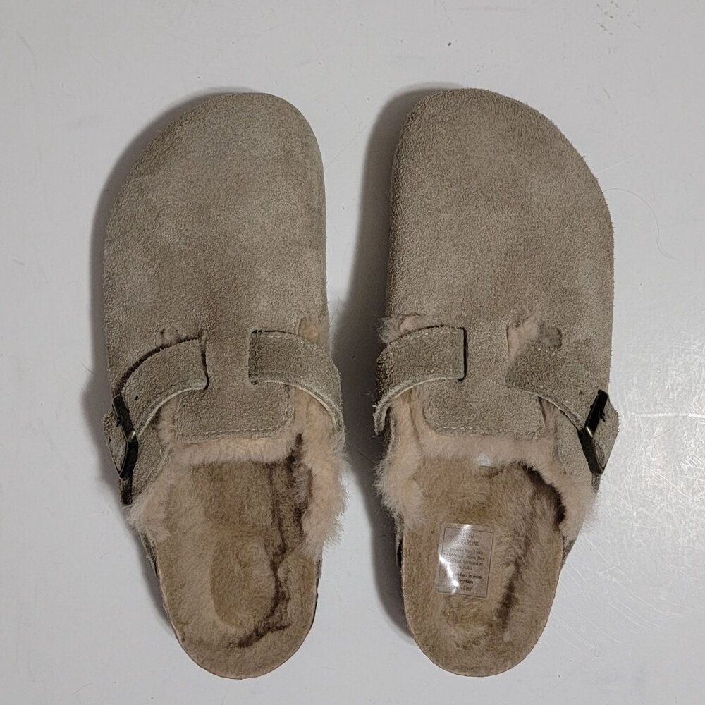 NEW Birkenstock Boston Shearling Mules Womens 38 7 7.5 Taupe Suede Cozy Comfort - Picture 2 of 9